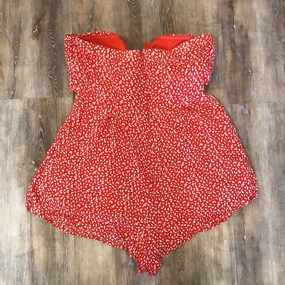 Red/Orange Patterned Romper - Picture 4 of 4